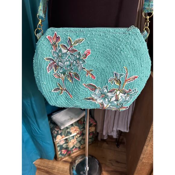 Up-cycled Embroidered Turquoise Purse - Picture 2 of 5